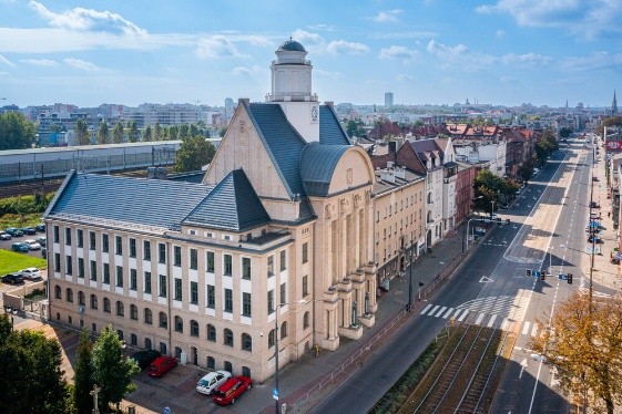 Widok budynku Rektoratu Uniwersytetu Ekonomicznego w Katowicach